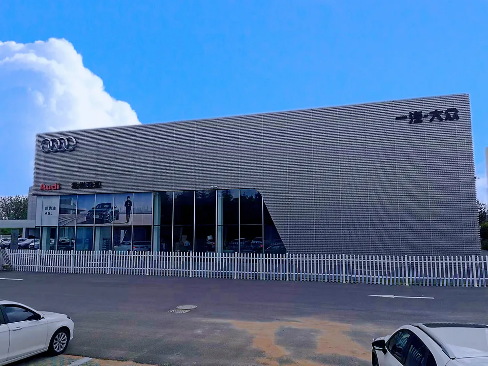 滁州汽车城现代品牌展厅建筑实景
